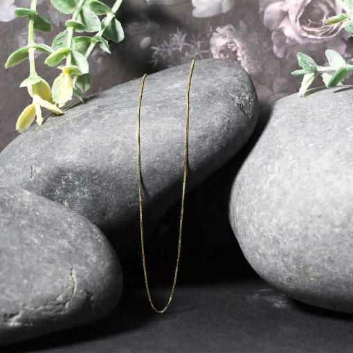 10k Yellow Gold Classic Box Chain (0.45 mm) - Image 5