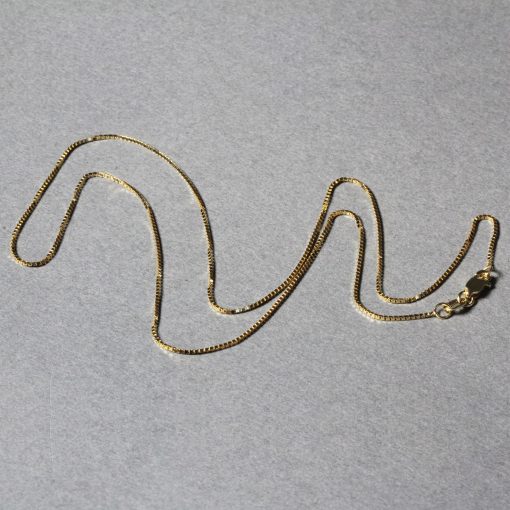 14k Yellow Gold Classic Box Chain (0.68 mm) - Image 5