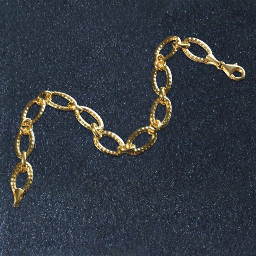 Textured Oval Link Bracelet in 14k Yellow Gold (8.60 mm) - Image 3