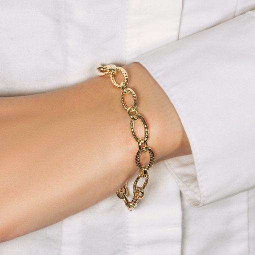 Textured Oval Link Bracelet in 14k Yellow Gold (8.60 mm) - Image 6