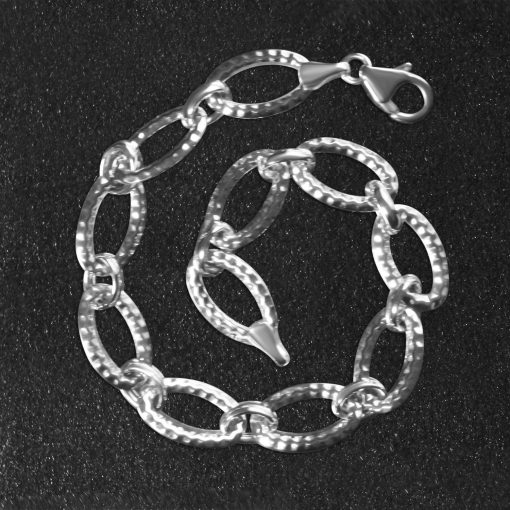 Textured Oval Link Bracelet in 14k White Gold (8.60 mm) - Image 4